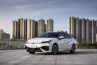 广汽新能源新款埃安S上市 三电终身质保 售13.98-20.58万元