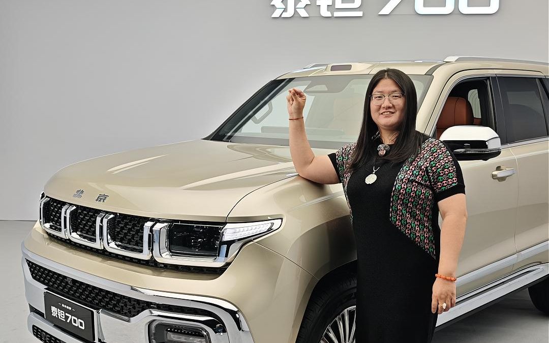 梅子叨倒车 泰钽700 硬派越野的豪华新答案